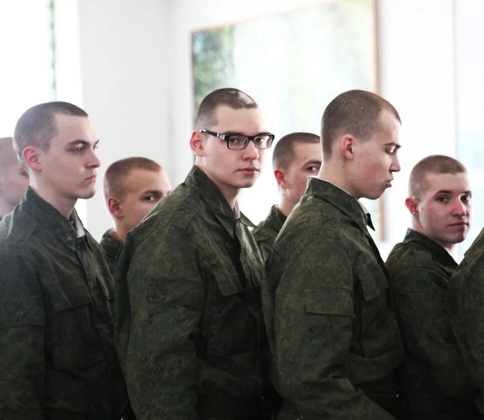 Призывной отзыв. Солдат призывник. Призыв в армию. Призывники России. Форма призывника.