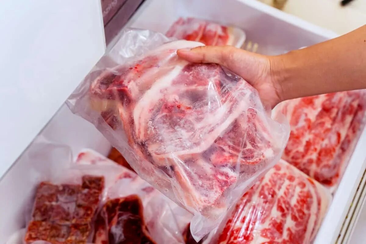 Почему мясо замораживают
