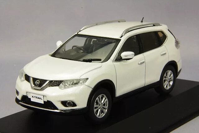 Модель x trail. Модель Nissan x-Trail t32. Nissan x-Trail t32 моделька. Модель Nissan x-Trail t32 1/43. Ниссан х-Трейл т31 модель 1 43.