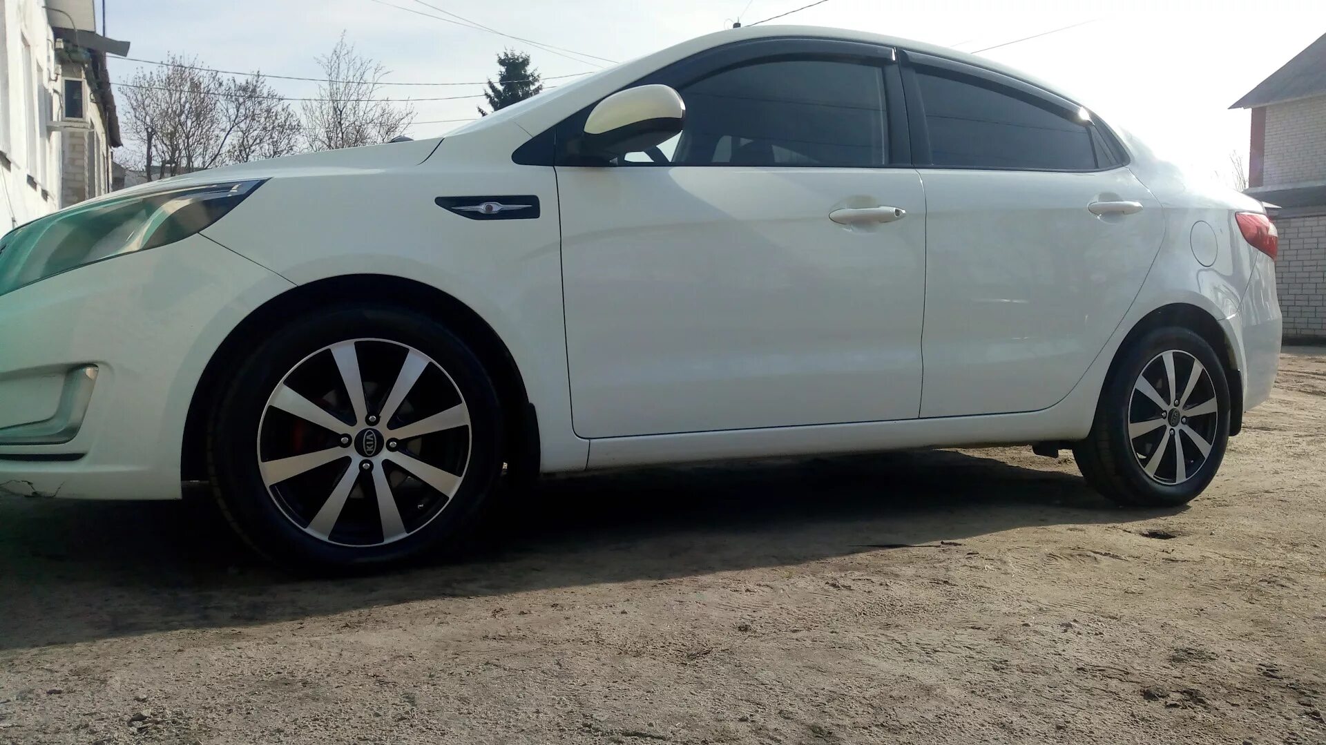 Kia Rio диски r16. Киа Рио 195/55 r16. Киа Рио 3 r16 195/55. 195 55 R16 Киа Рио 4. Киа рио 3 r16