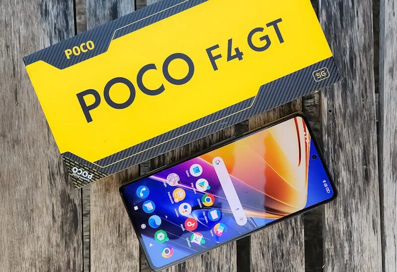 Сравнение poco f4. Роко ф4 ГТ. Poko f4 gt. Poco f4 и f4 gt. Poco f4 gt Yellow.