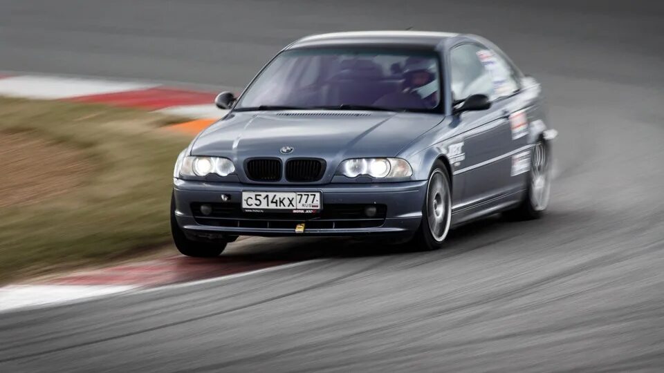 Бмв 46 авито. Бмв 46 авито. Bmw e46 обвес. Bmw 3 2003. Бмв е46 седан дорест.