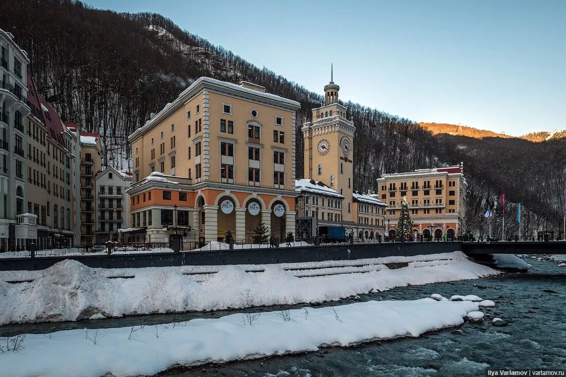 Роза хутор сочи. Роза хутор центр. Эсто садок красная поляна зима. Rosa khutor. Роза хутор сочи.