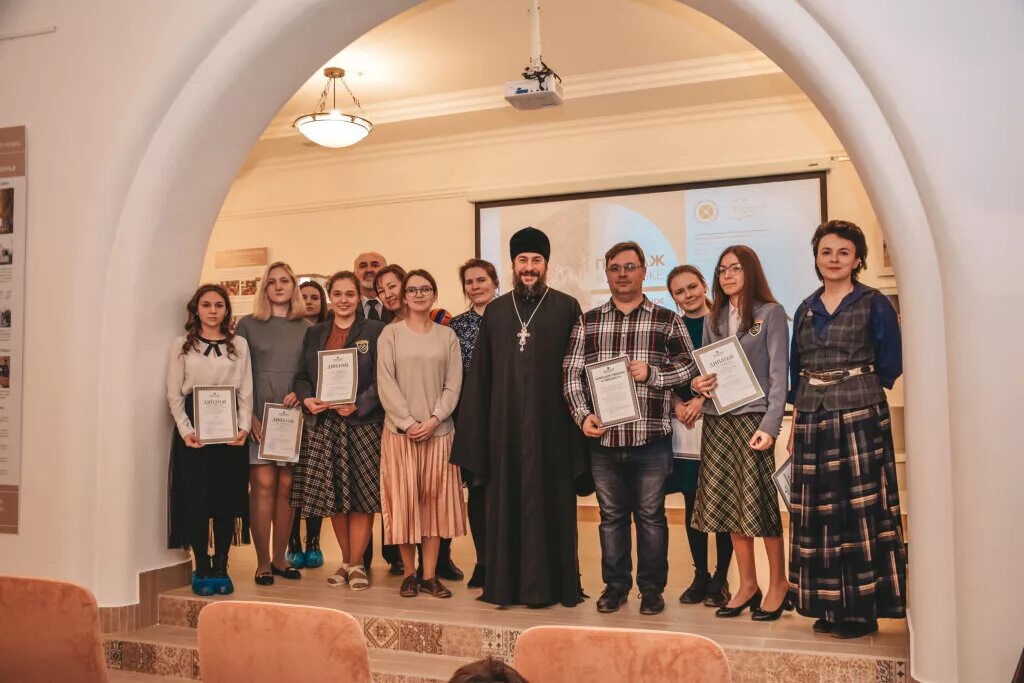 Поволжский православный институт Тольятти. Православная Академия Тольятти. Православный университет Тольятти внутри. Поволжская православная Академия искусств. Сайт православный институт