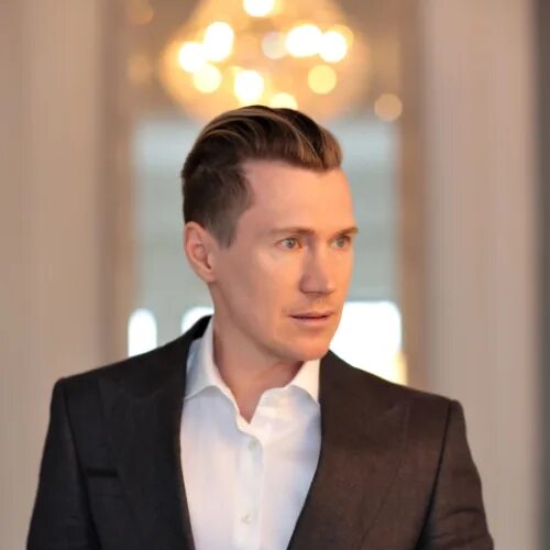 Лагунов стилист. Павел ваан. павел ваан стилист. художник павел ваан. павел ваан фото.