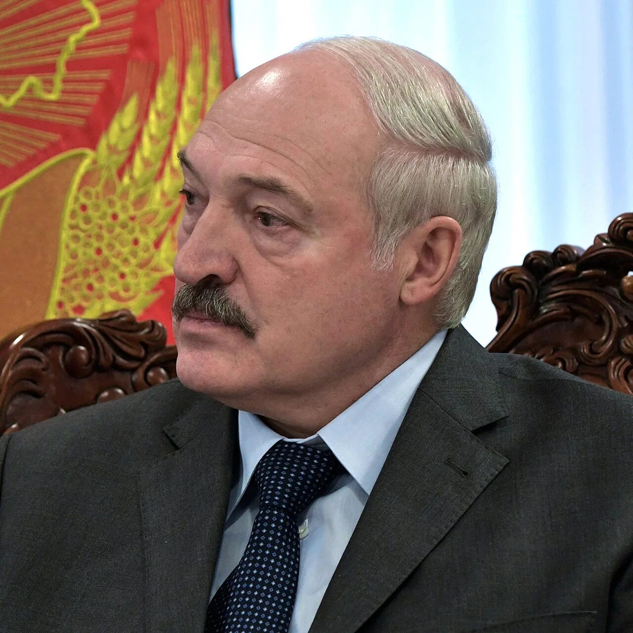 А почему лукашенко. Лукашенко в 94. лукашенко краш.