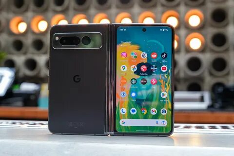 Смартфон google pixel fold
