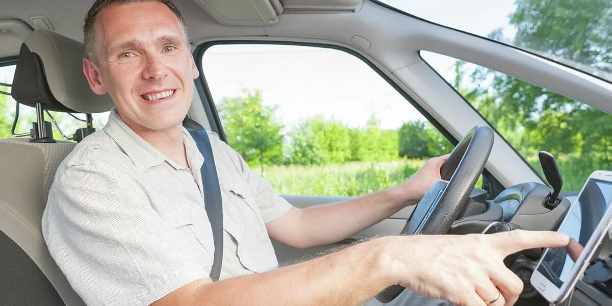 Обнялись соришь принял шофер. Бородатый водитель. The man behind the Wheel PNG.