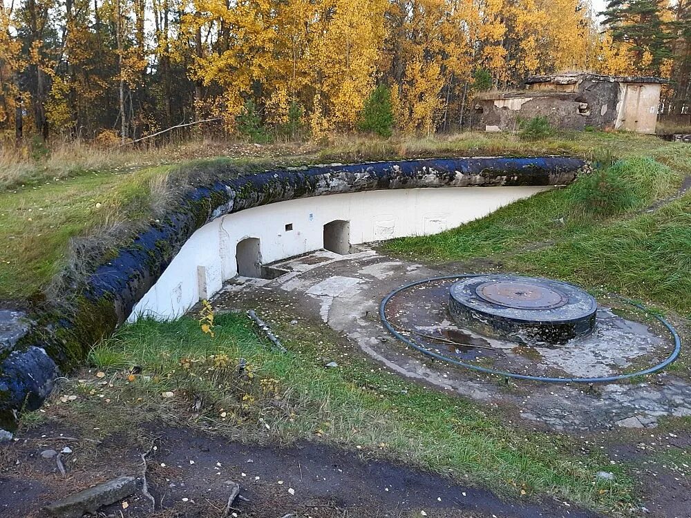 Сосновый бор красная горка. Форт красная горка бронепоезд. Поселок лебяжье форт красная горка. Форт передовой серая лошадь. Форт красная горка ленинградская область.