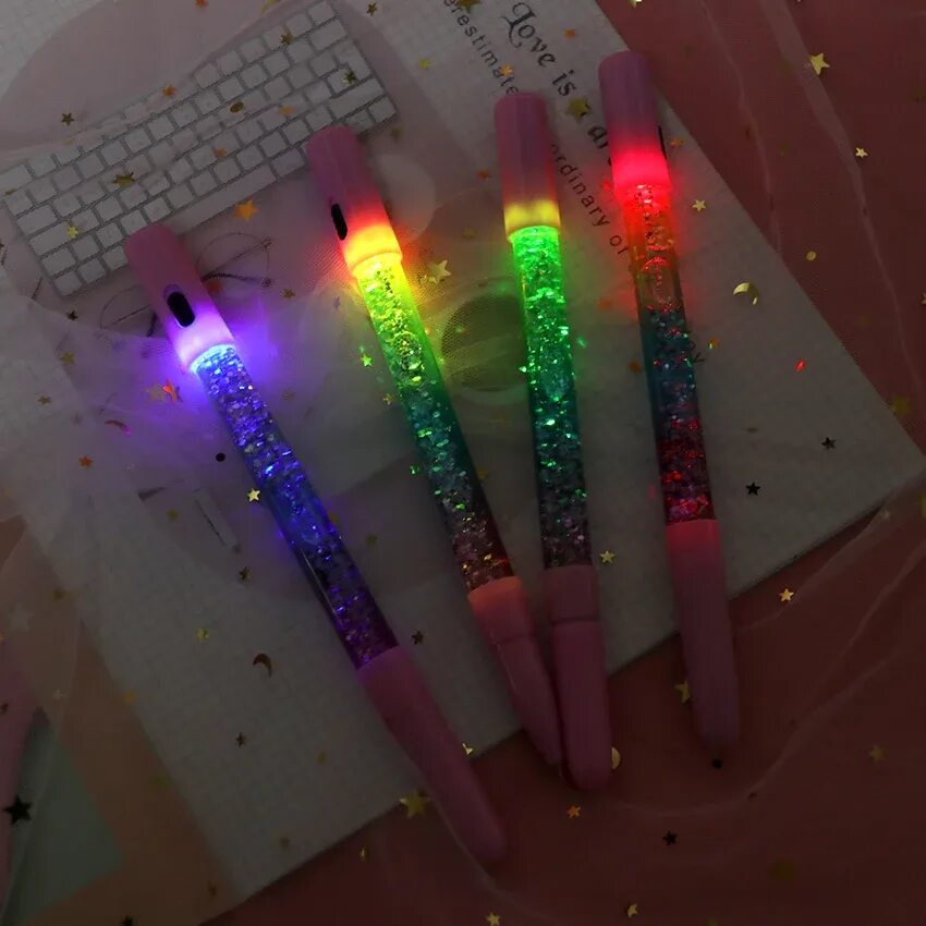 Переливающиеся ручка. Светящиеся ручки. ручки с блестками внутри. светящаяся ручка с блестками. радужные гелевые ручки.