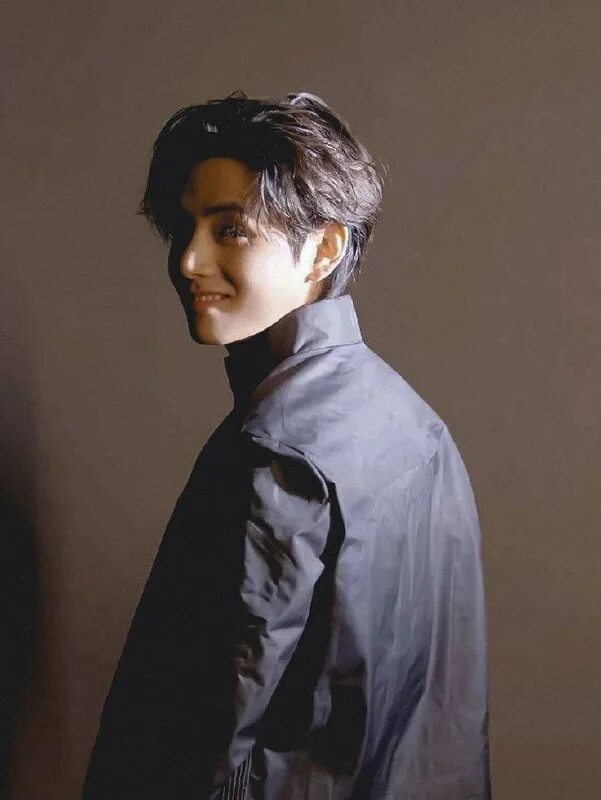 боми айдол 2021. самые красивые айдолы 2023. Lapillus kpop. самый известный айдол. айдолы 2023.