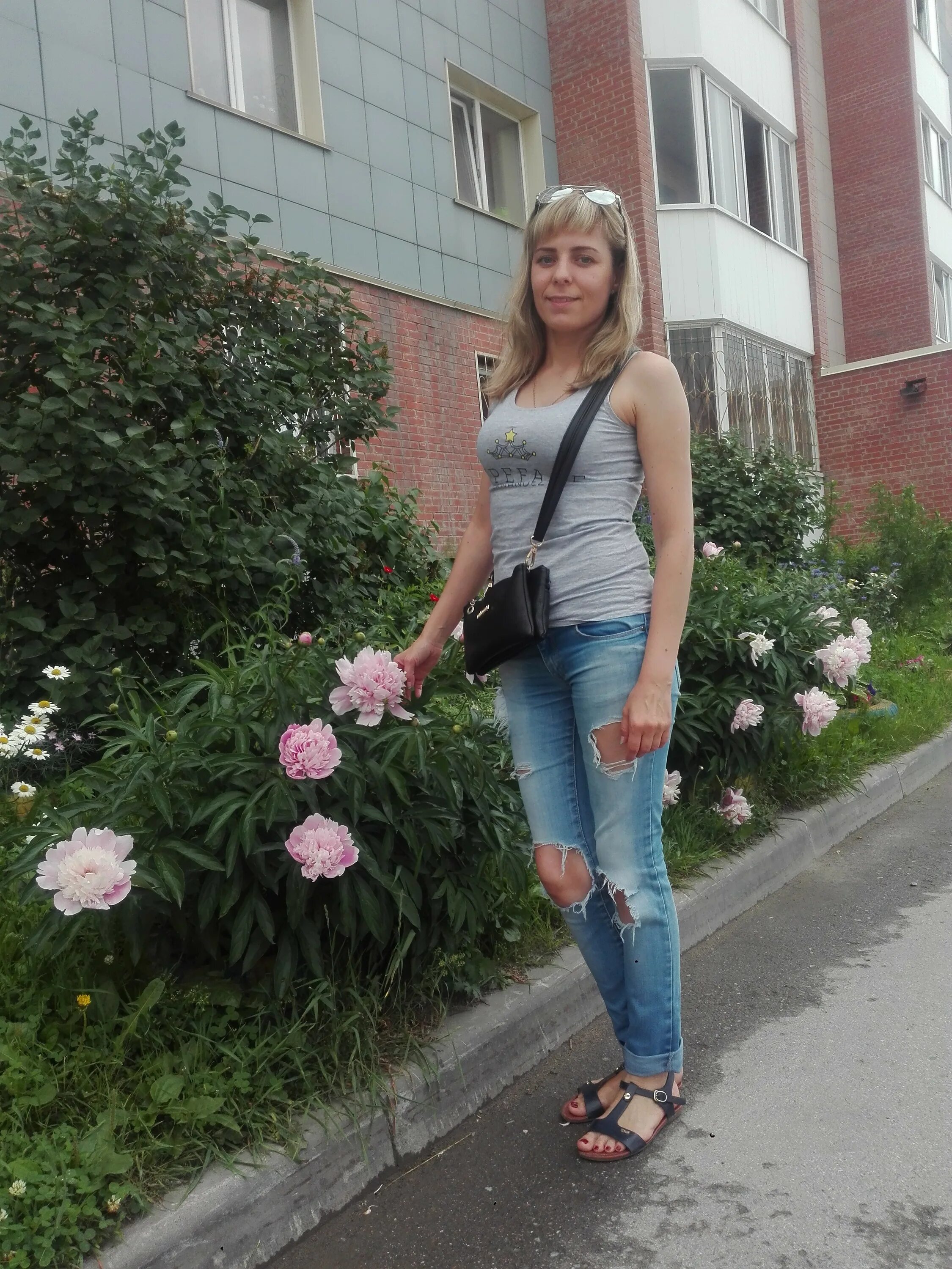 Люда 43 года ножки. Труда люда люда. Люда ноятова. Труда люда люда. Труда люда люда.