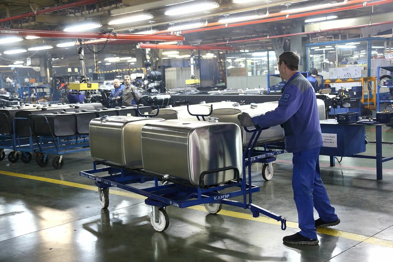 емкость из нержавейки. мембранный бак для пожаротушения. коллайдер завод. прессово-рамный завод камаз. камский моторный завод набережные челны.