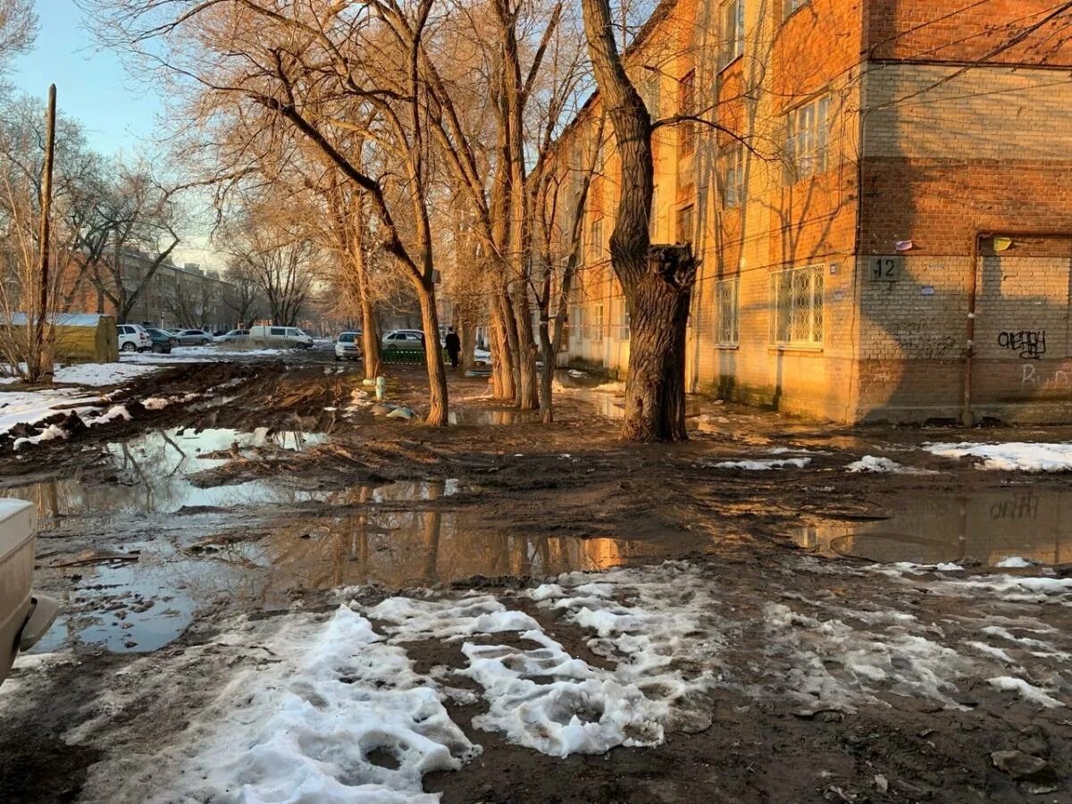 Расселение энгельс. Летный городок Энгельс. Парк Летка Энгельс. 3 Лётка Энгельс. Энгельс летный городок дом 4.