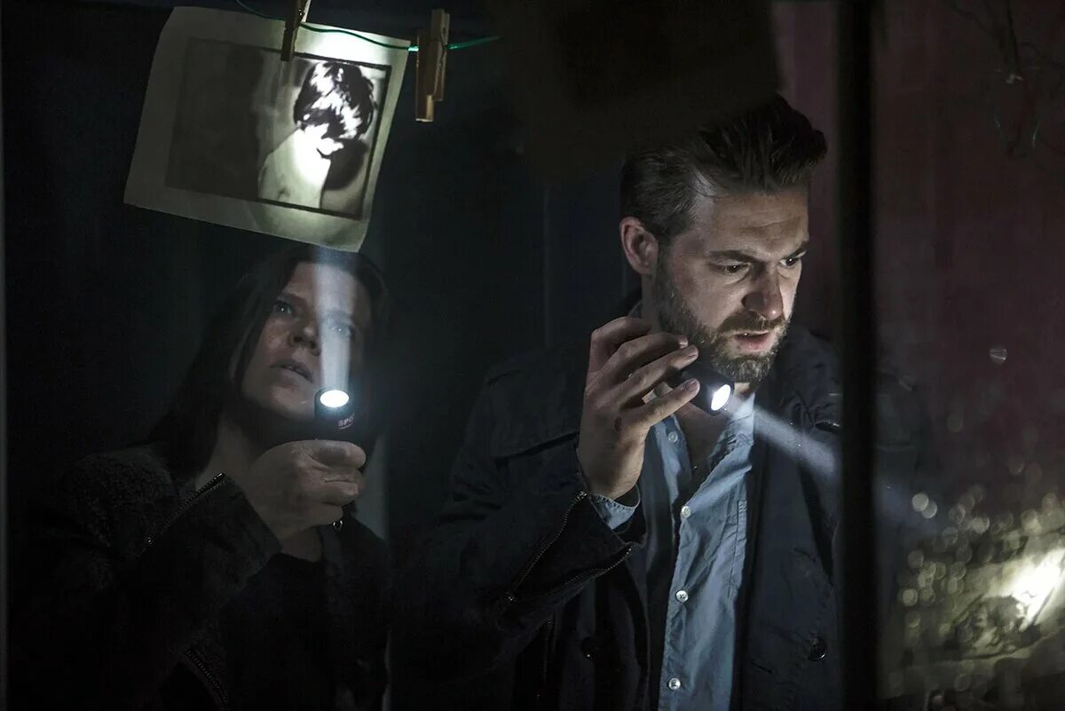 Триллеры детективы 2023 2024. Джерард батлер 2022. Триллеры детективы 2023 2024. Новинки детективы 2023. Новинки детективы 2023.