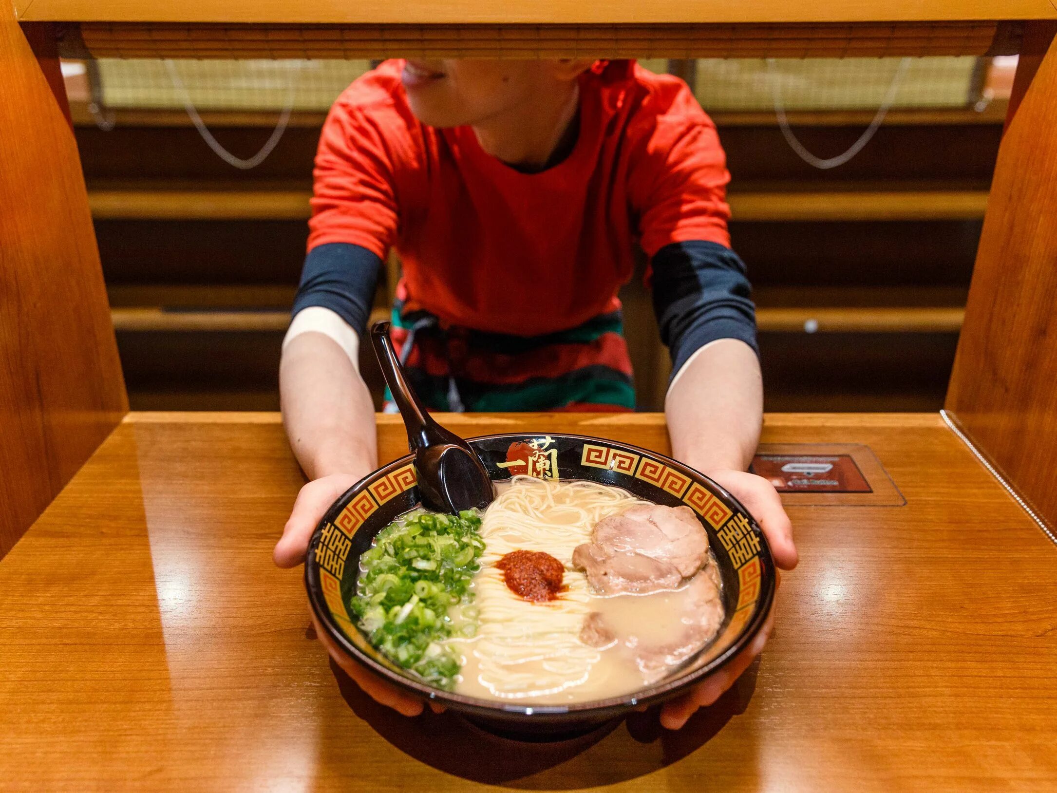 Сайт ramen casino ramenn ru. Ichiran. Ichiran Ramen меню. Порция рамена. Огромная порция рамена.