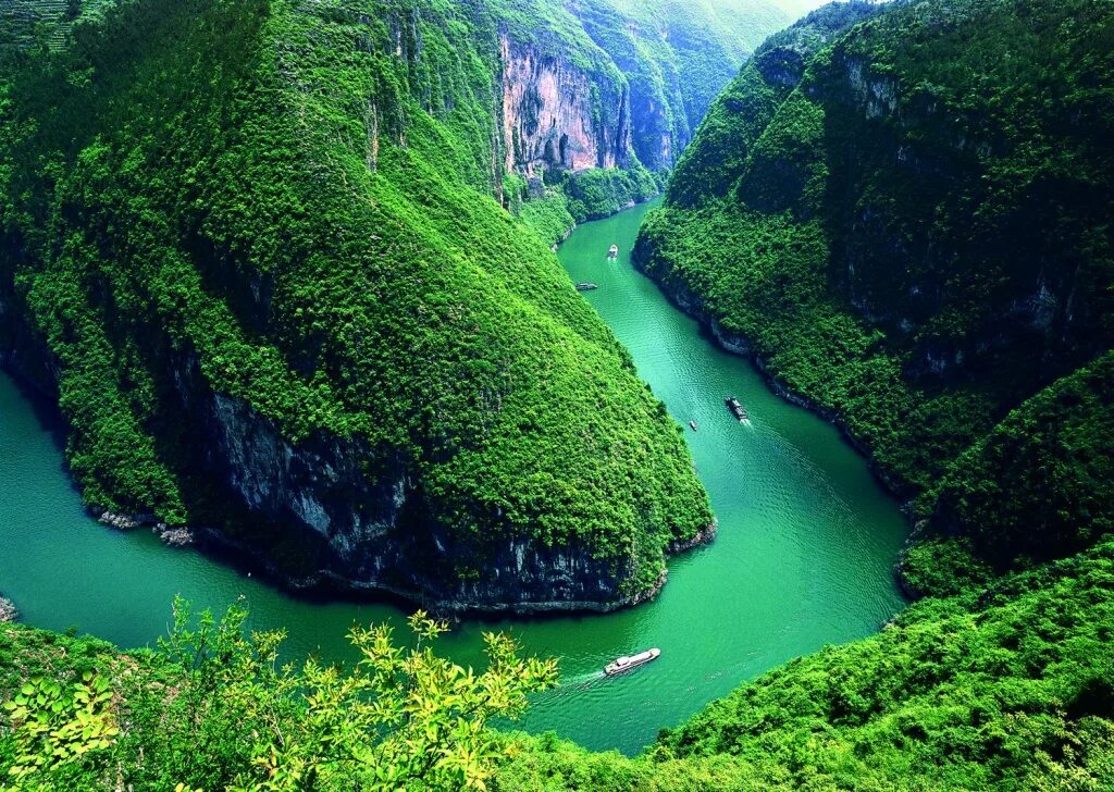 Самая теплая река в мире. Янцзы голубая река. Национальный парк «три параллельные реки». Национальный парк «три параллельные реки» Китай. Река Янцзы Китай.