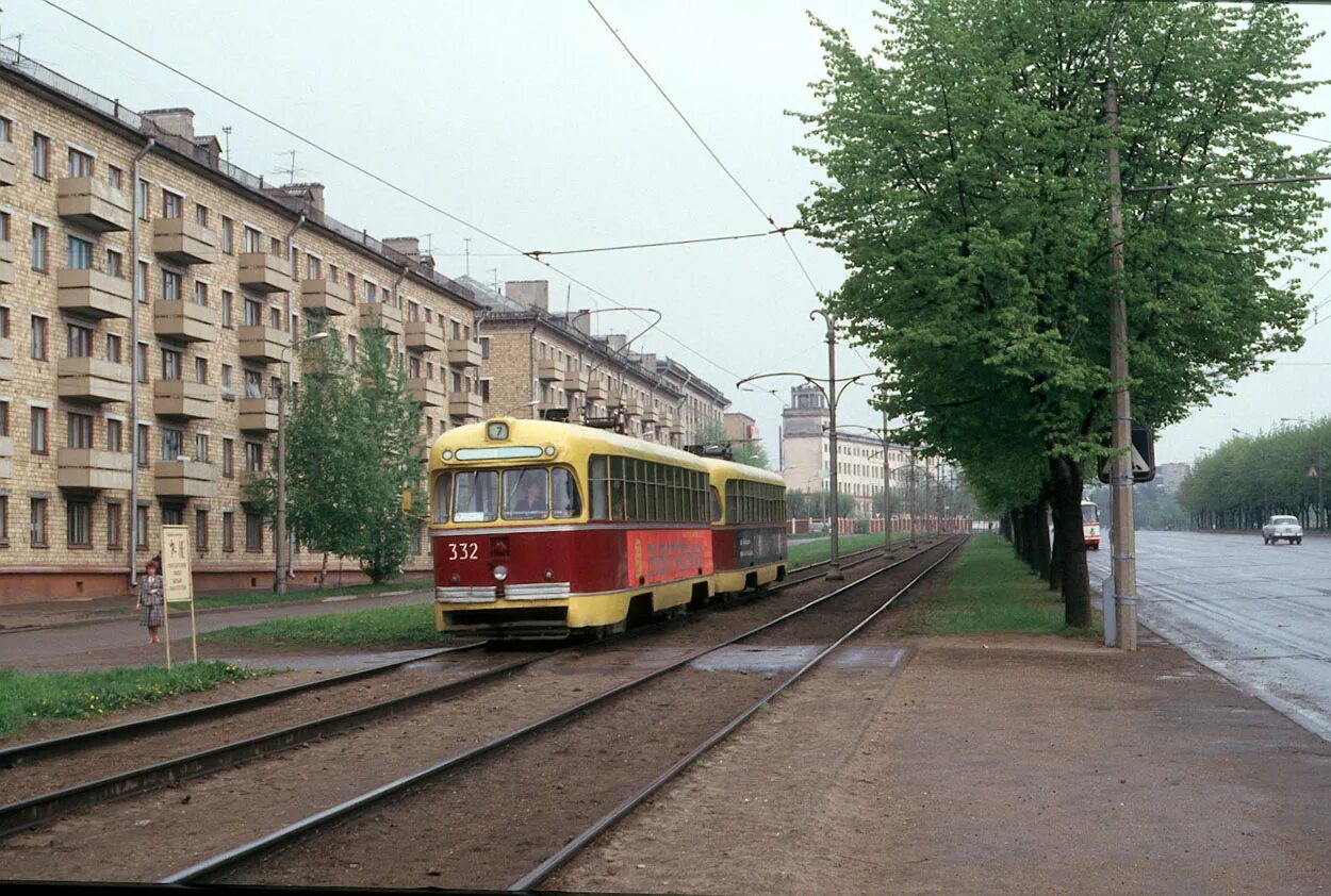 Минск 2000 годов. Минск 2000 года. Партизанский проспект Минск 1970. Заводской район Минск. Старые районы Минска.