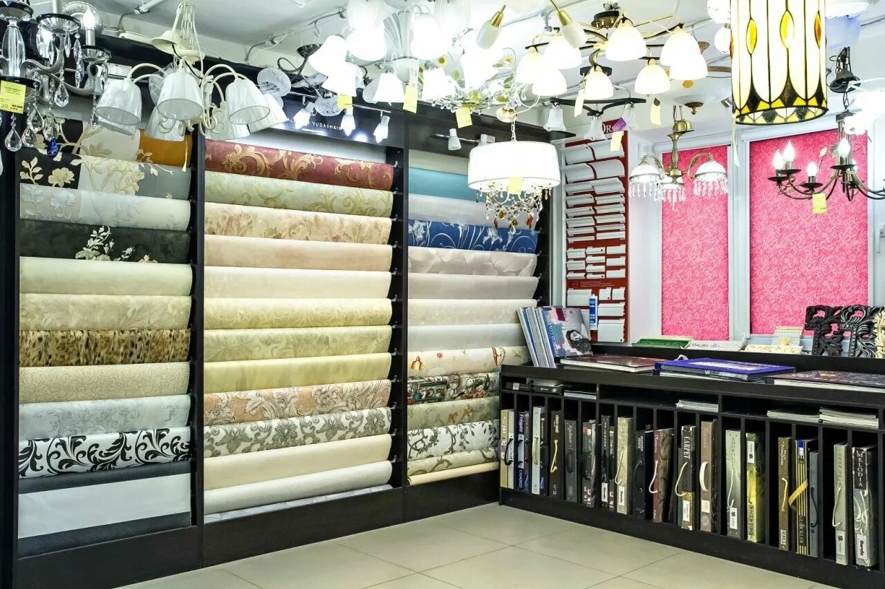 интерьерный салон обоев. стеллаж для обоев. дом куприяна обои красноярск. гипермаркет обоев воронеж пешестрелецкая. обои ремонт магазин.