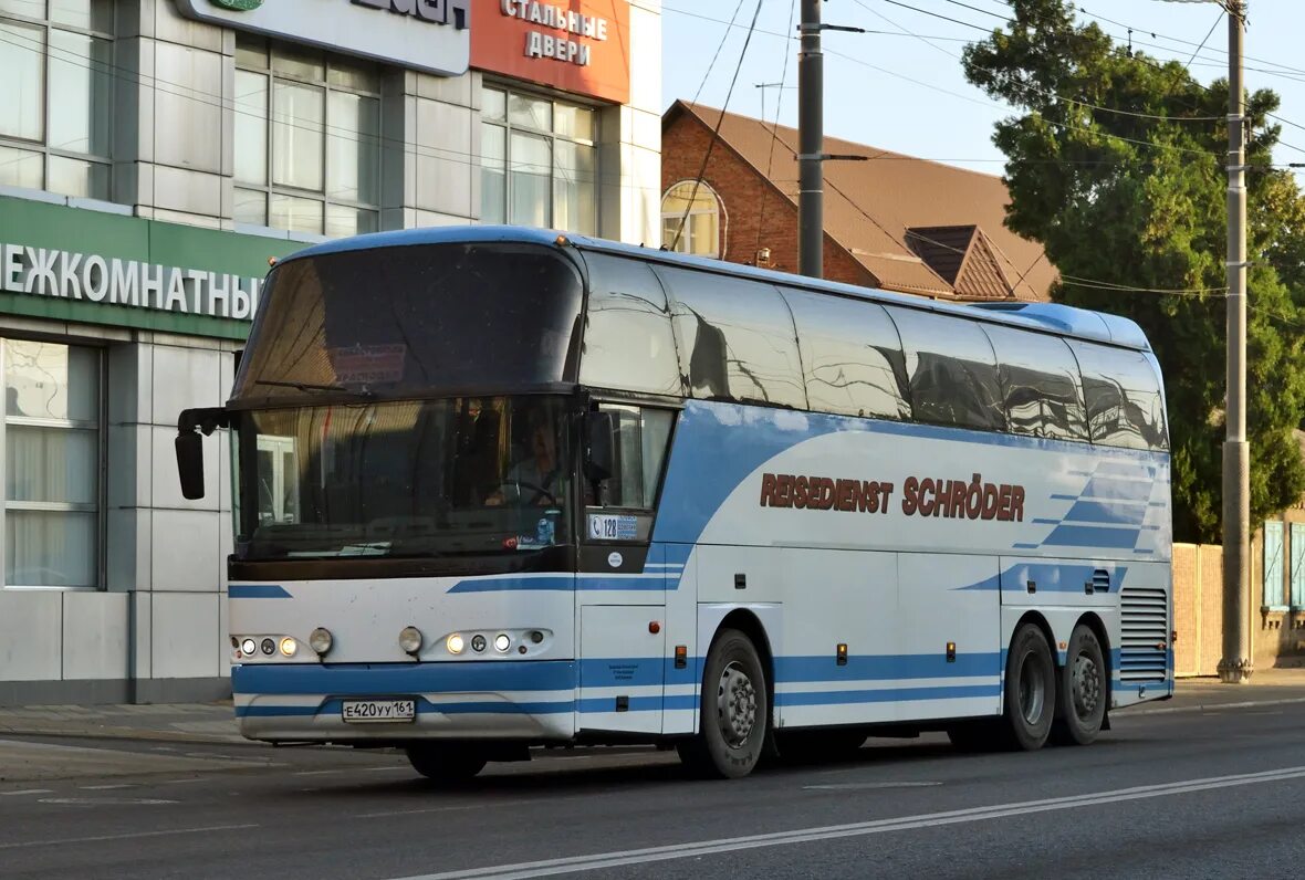 Neoplan n1116. Neoplan n1116/3h. Neoplan 1116 Крым. Neoplan n1116 Cityliner внутри. 49 автобус севастополь