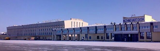 Аэропорт в нижневартовске название. Аэропорт нижневартовск. Аэропорт нижневартовска билеты. Мегион аэропорт. Нижневартовск аэропорт терминал 1.