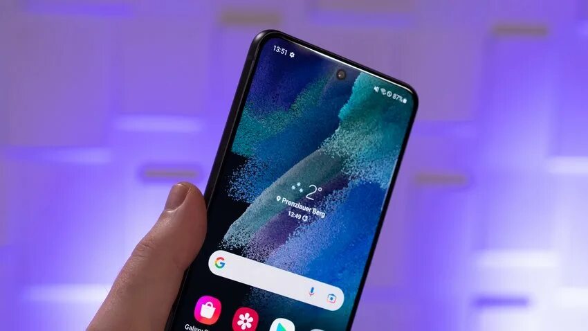 Улучшаем самсунг. Режим не беспокоить на самсунг. Samsung a01 фото в руках. Дисплей самсунг с6 эйдж. Philz recovery.