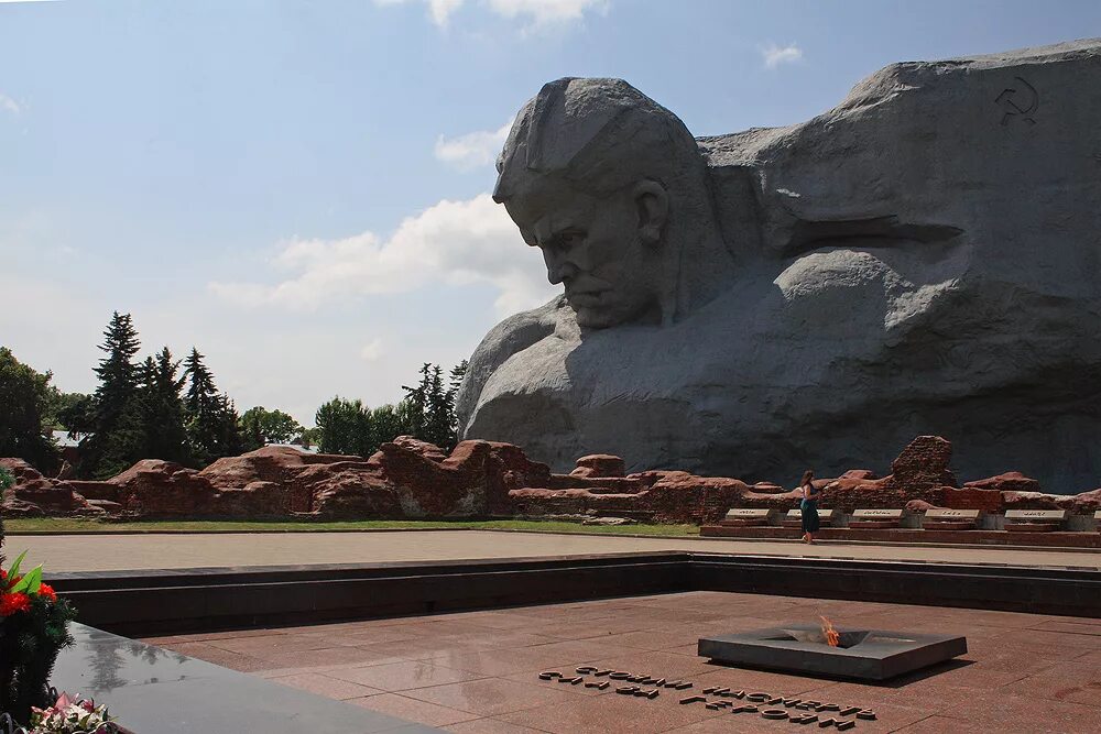 Памятники Великой Отечественной войны 1941-1945 Брестская крепость. Брестская крепость Брест 1941. Брестская крепость 22 июня 1941. Брест военных