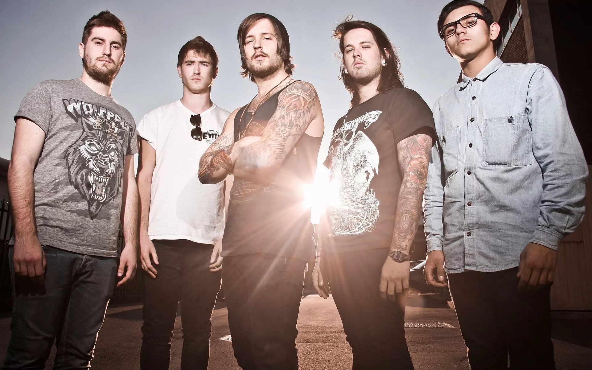 Tomorrow group. Вокалист bury tomorrow. том прендергаст bury tomorrow. bury tomorrow 2025. jason cameron bury tomorrow.