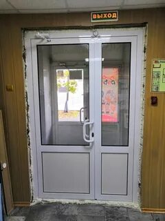 Монтаж пластиковых дверей