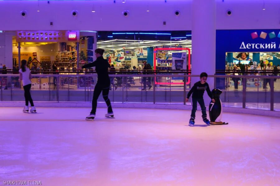 Mega Ice ТЦ Авиапарк. Авиапарк Крытый каток. Каток в Авиапарке торговый центр. Каток Mega Ice в ТЦ «Авиапарк». Авиапарк москва расписание