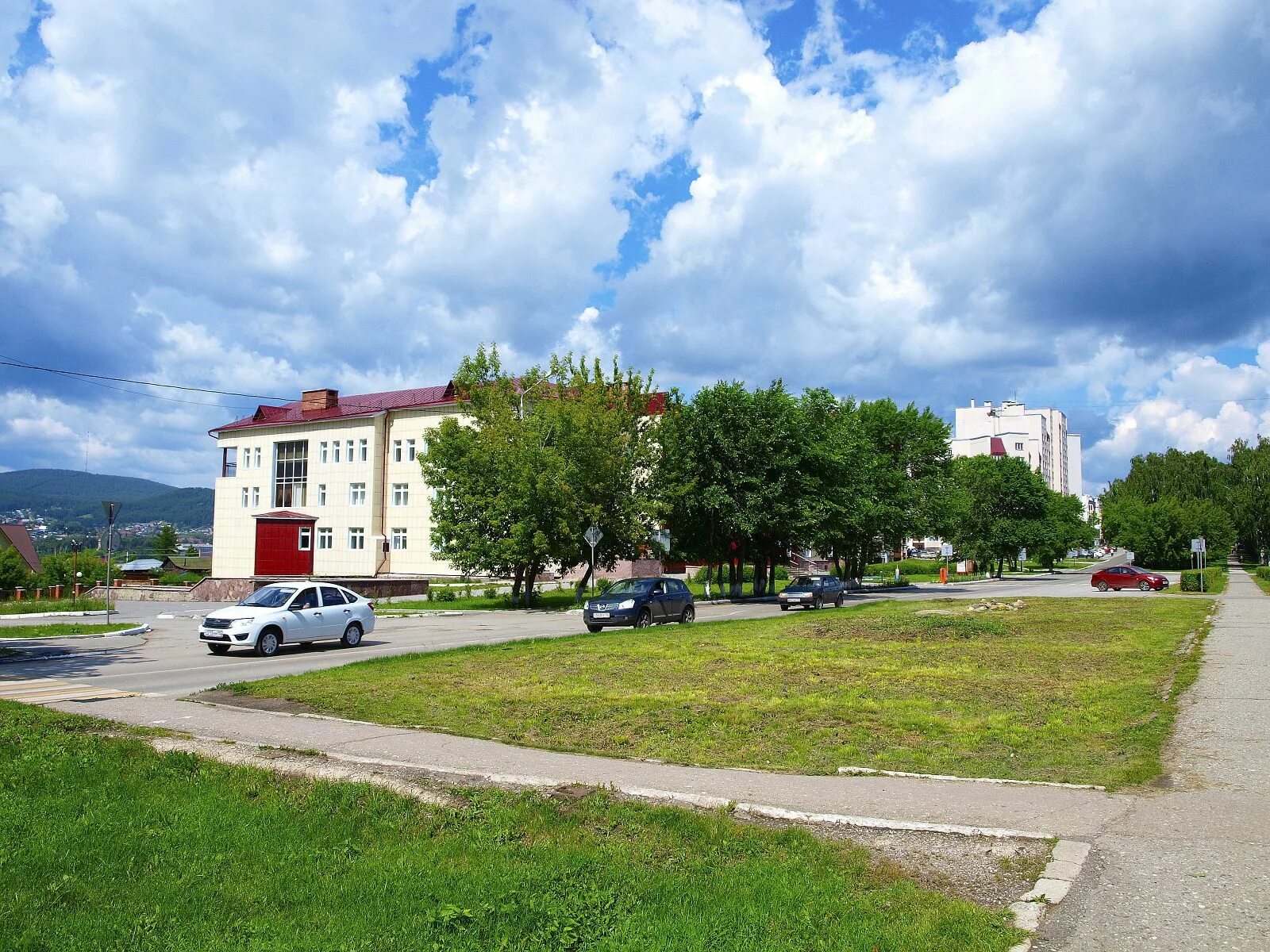 Посёлки городского типа в Белорецке. Ул. Штырляева Белорецк. Улица товарищеская 13 Белорецк. Библиотека Белорецк. Белорецк 13