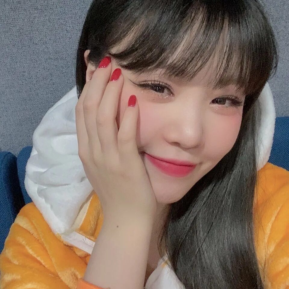 Джи айдл ама. Суджин айдл. g i dle суджин. суджин кпоп. суджин из g idle 2025.
