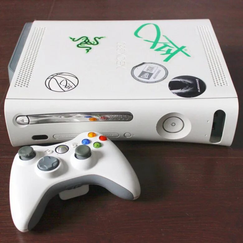 Xbox 360 arcade black. Игровая приставка microsoft xbox 360 arcade. Xbox 360 arcade джойстик. Приставка xbox 360 аркада. Икс бокс 360 аркада.
