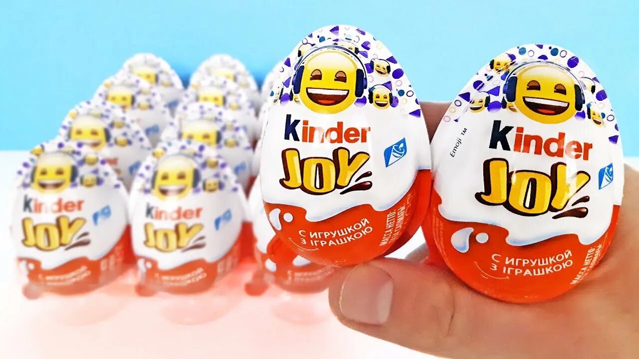 Киндер джой игрушки. Киндер Джой ЭМОДЖИ 2022 коллекция. Kinder Joy игрушки 2022 ЭМОДЖИ. Яйцо Киндер Джой ЭМОДЖИ. Киндер Joy Emoji игрушки 2022.