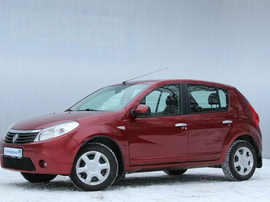 Купить б/у Renault Sandero I 1.6 MT (84 л.с.) бензин механика в Химках: красный 