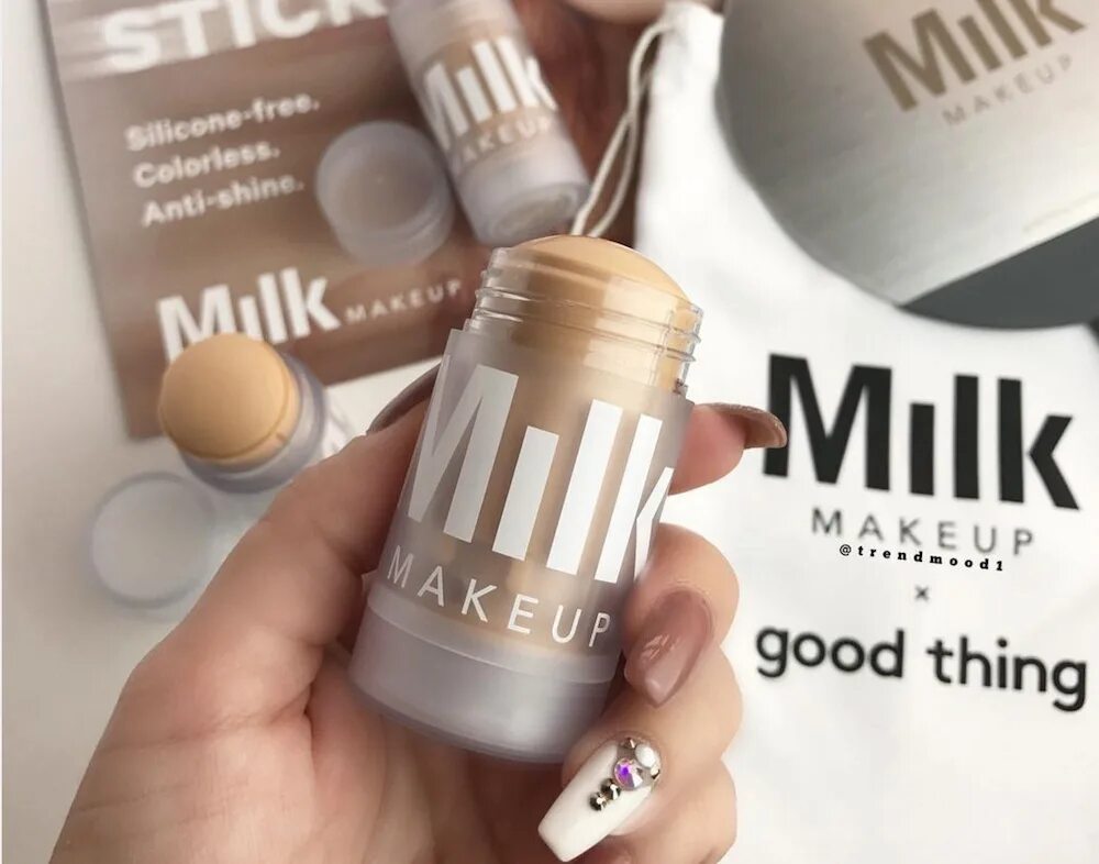 Milk косметика. Милк мейкап. Консилер Milk make up. Black Milk косметика. Купить косметику milk