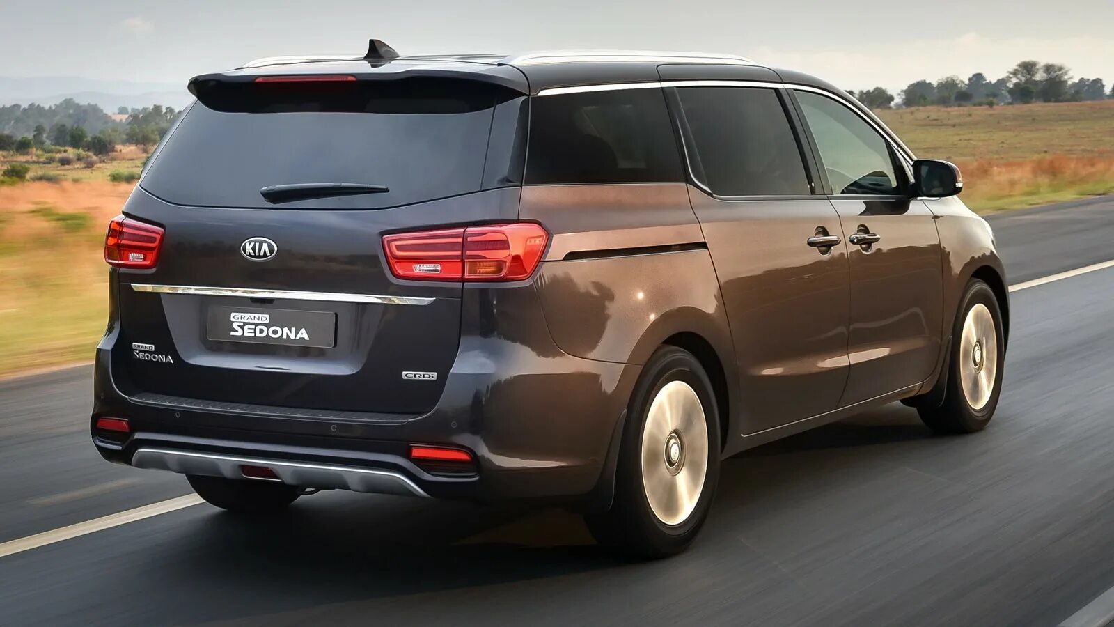 Карнивал полный привод. Киа минивэн Карнивал 2020. Kia Carnival IV, 2021. Kia Carnival 2021. Киа минивэн Карнивал 2021.