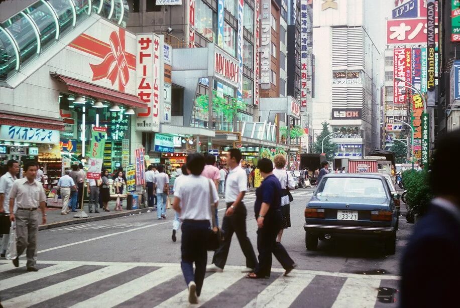 Токио 1990-е. Япония 80е. Япония в 1980-е. Токио 2000х. Япония в 2000 годах