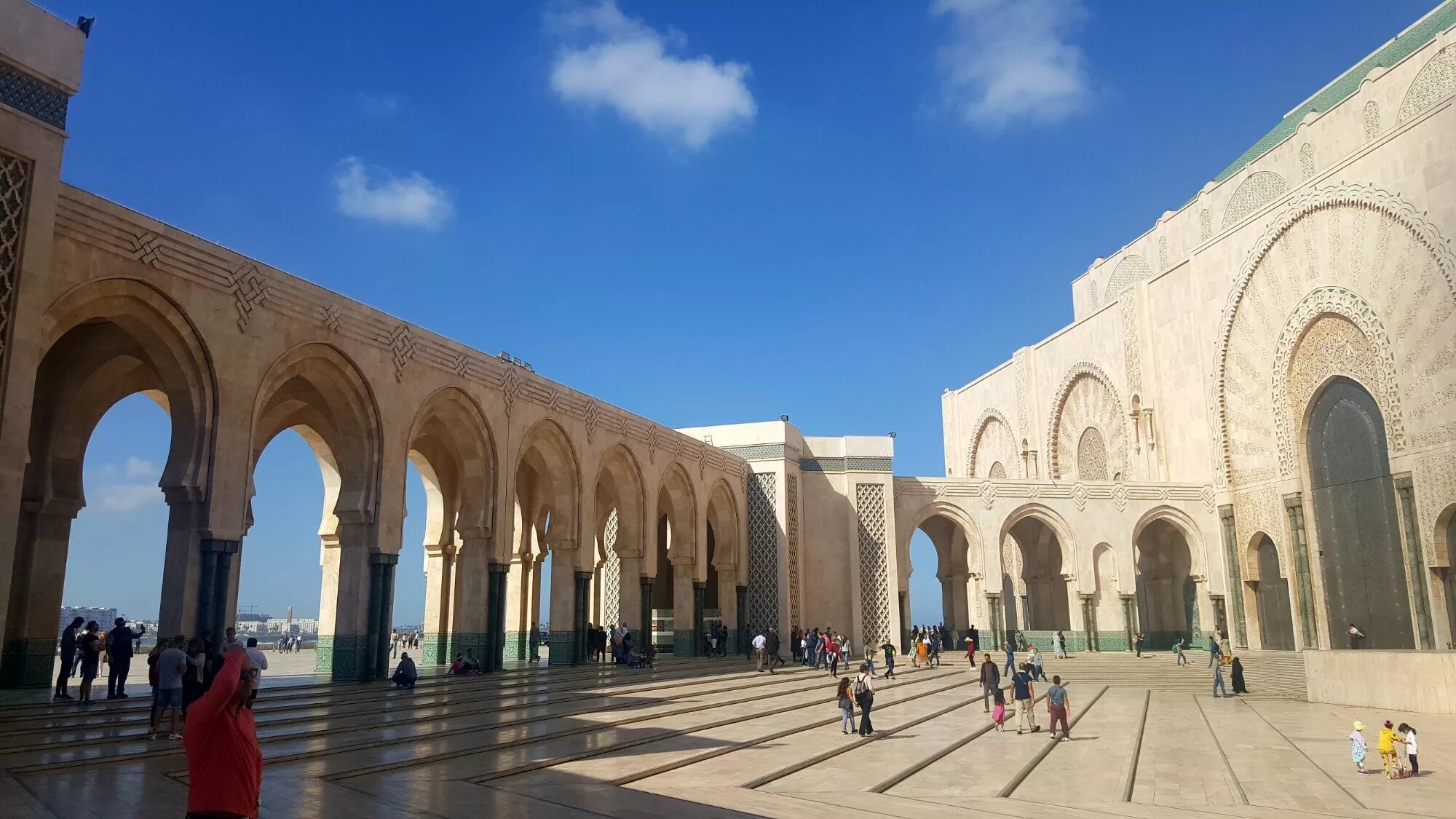 Город касабланка. Касабланка город в Марокко. Касабланка (Марокко) города Марокко. Morocco Касабланка. Мекнес Марокко.