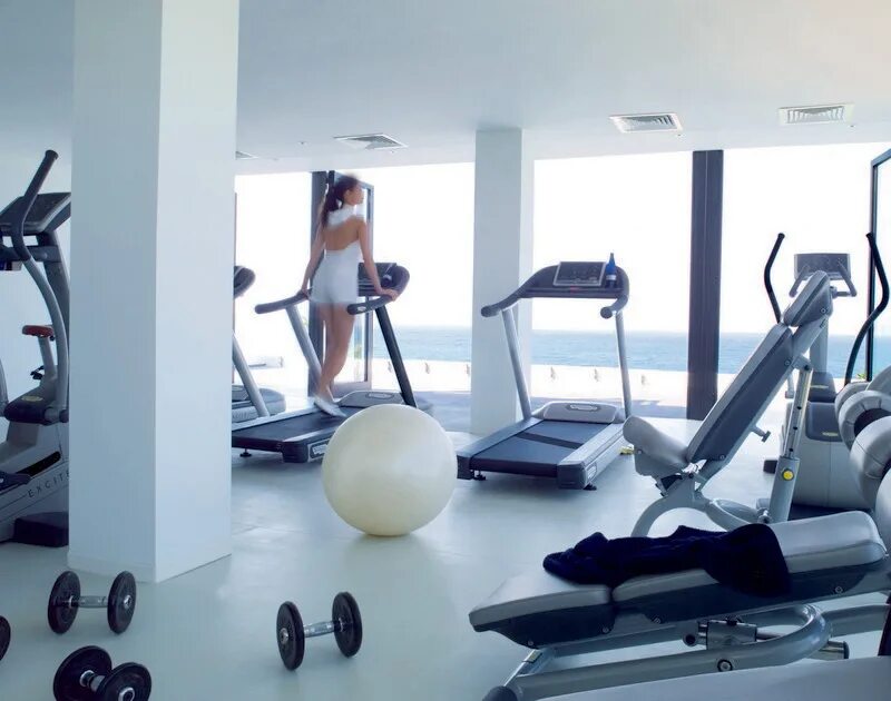 ульяновская 15 пенза fit up. есть ли тренажерный. занятия на тренажерах. спортзал. центральный стадион казань тренажерный зал.