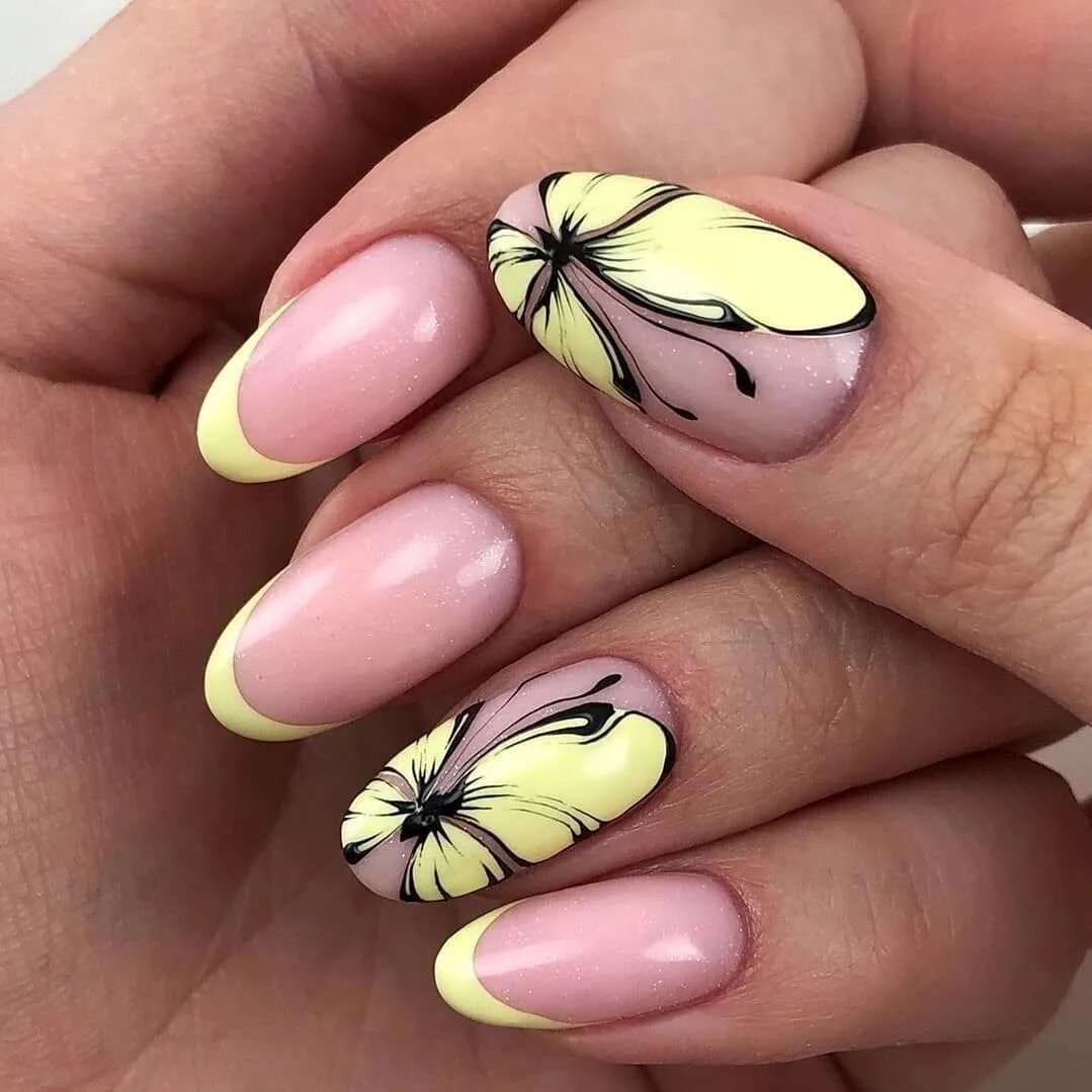 Френч с бабочками. Маникюр с бабочками. Маникюр с бабочками на короткие ногти. Красивый маникюр с бабочками. Маникюр френч с бабочками.