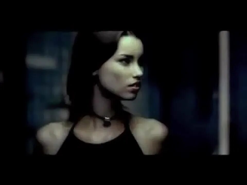 When you remind me. Nickelback how you remind me клип. nickelback how you remind me девушка из клипа. how you remind me nickelback девушка. nickelback far away клип.