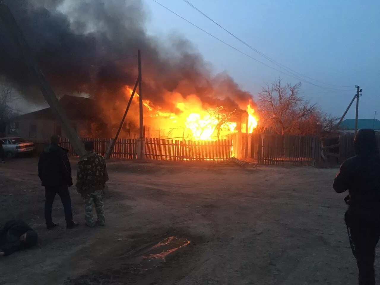 Астрахань пожар. Пожары в Астраханской области. Пожар в Астрахани 19.01. Пожар в Астрахани сейчас. Что случилось сегодня в астрахани