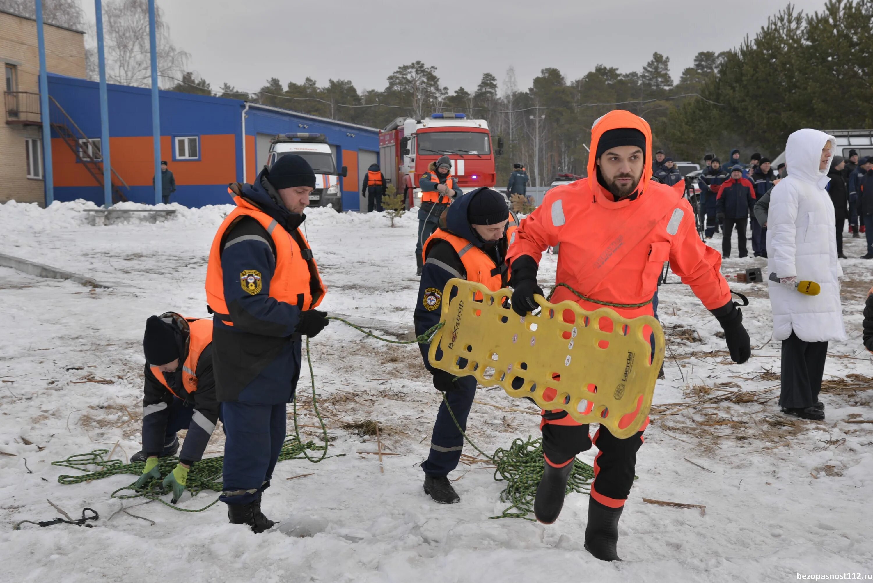 31 июля день спасателя на воде. 27 декабря день спасателя. день спасателя фото. с днем спасателя на воде.