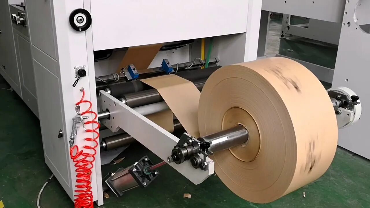 Упаковочная машина дой пак. Станок тук fvkt 160. Toy paper making machine. Машина пакетоформирующая а9-кшж. Упаковочная машина для запаивания пик пака.