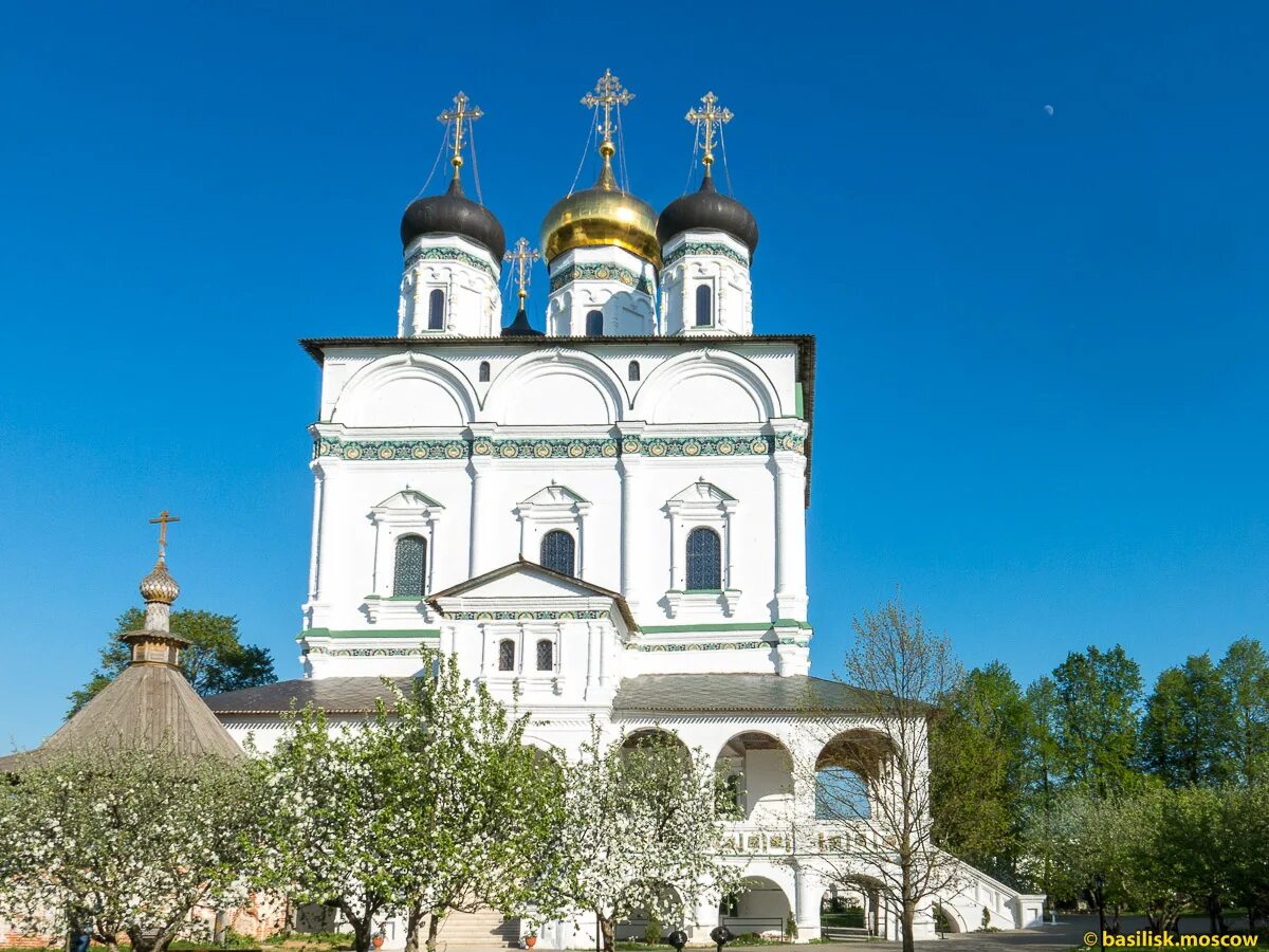 Иосифо волоцкий монастырь как добраться из москвы. Собор иосифо-волоколамского монастыря. монастырь иосифа волоцкого. свято-успенский иосифо-волоцкий ставропигиальный мужской монастырь. иосифо-волоцкий монастырь на карте.