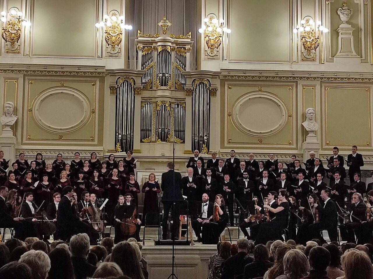 Комитет по культуре санкт-петербурга. Лукьянов владимир сергеевич архитектор. Конкурс глазунова 2022 вк петрозаводск. Молодежная премия. Открытие центра пиотровского.