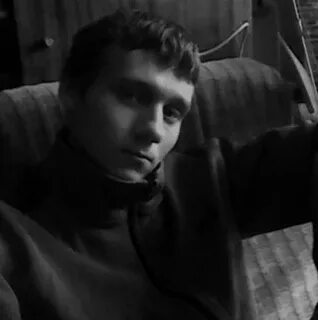 Тише сережа