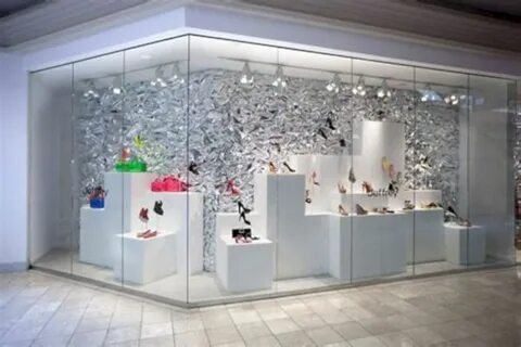 Retail window