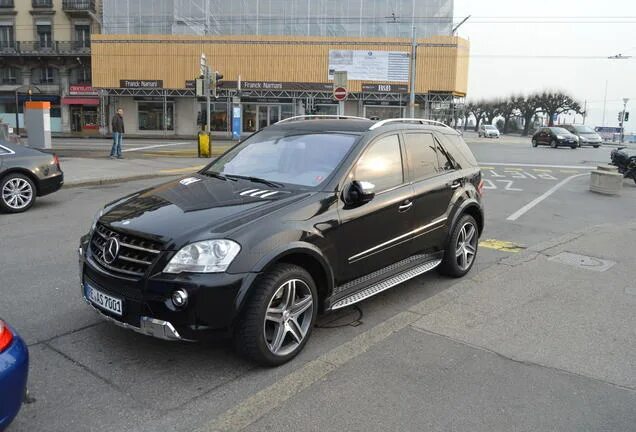 Car spot отзывы. Ml 500 63 AMG 2008. Мерседес мл350 АМГ 2008. Мерседес мл 350 2008. Мерседес мл 63 АМГ 164 кузов Рестайлинг.